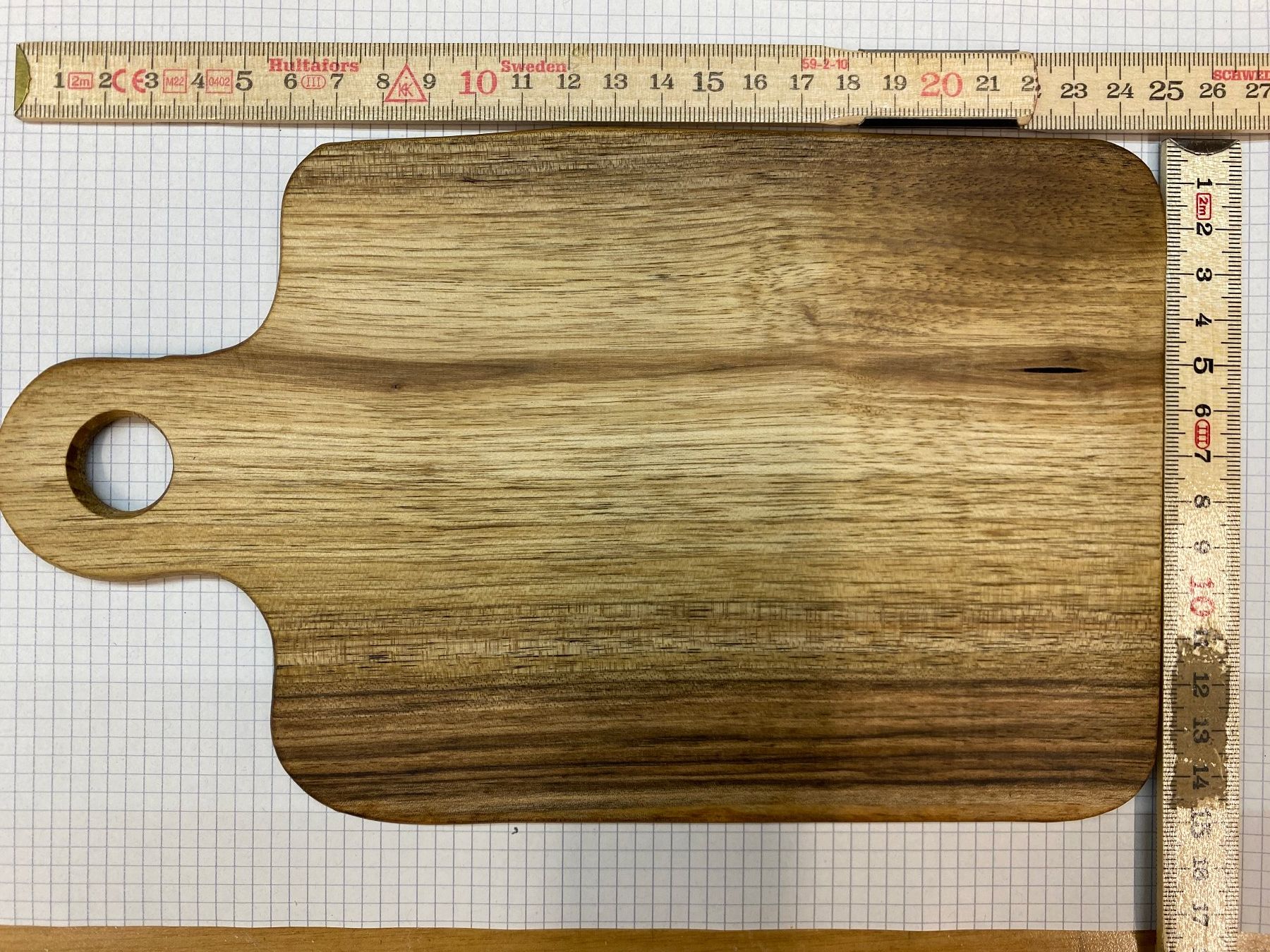 Elettrodomestici da cucina: pers. Schneidebrett aus Ostschweizer Nussbaum + Gravur (!) – Nuovo (secondo la descrizione) da Abtwil SG venduto da SamB02 1