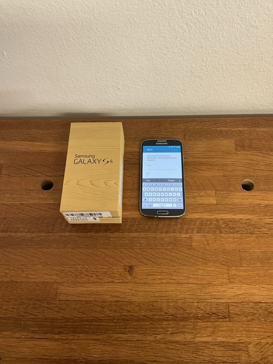 Samsung Handys / Smartphones: Samsung galaxy S4 – Defekt aus Biel/Bienne von Mobile-Smart