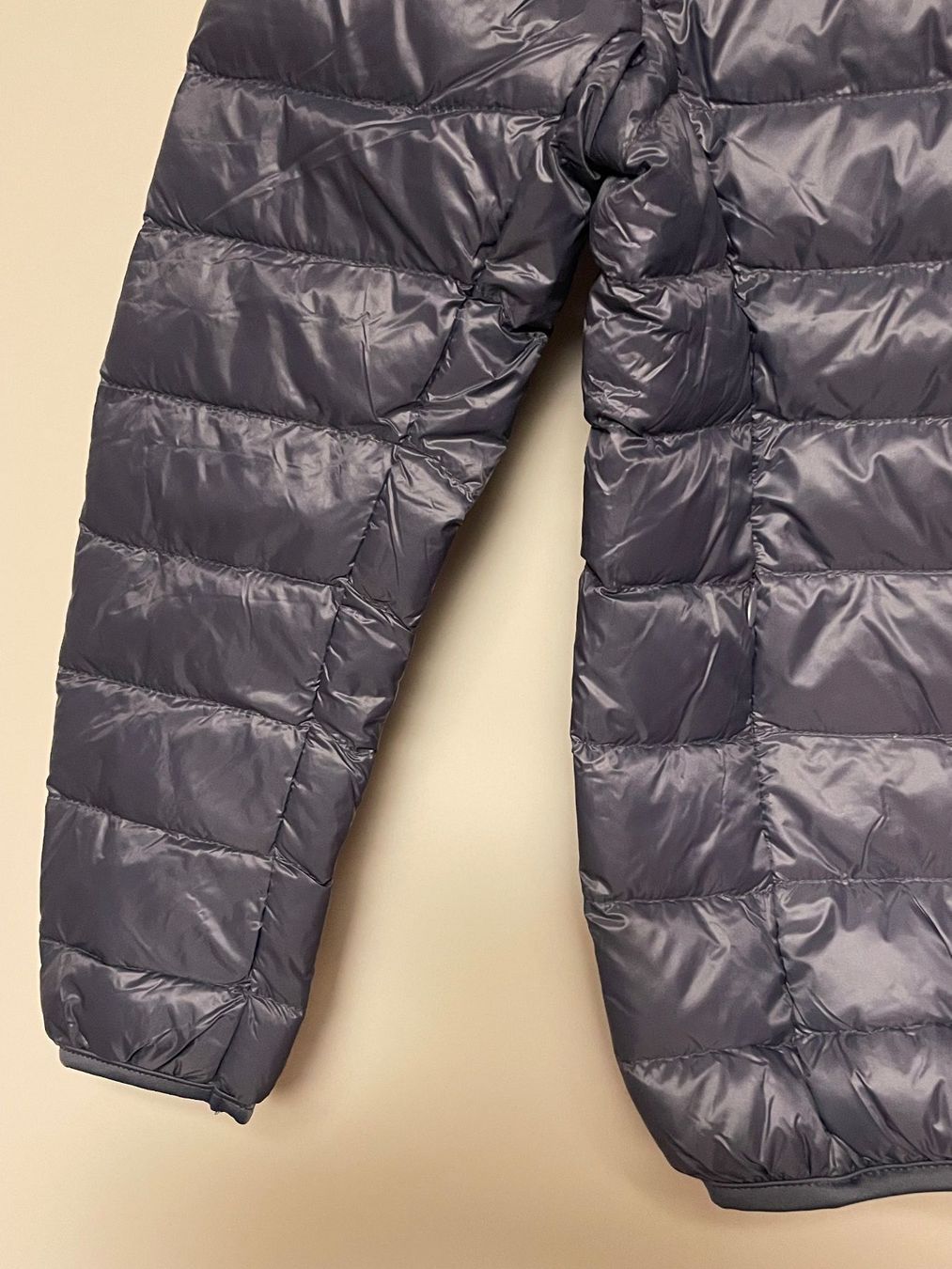 Jacken: Leichte (Daunen)jacke mit Kapuze, Grösse S – Neu (gemäss Beschreibung) aus Rafz von stg101 7