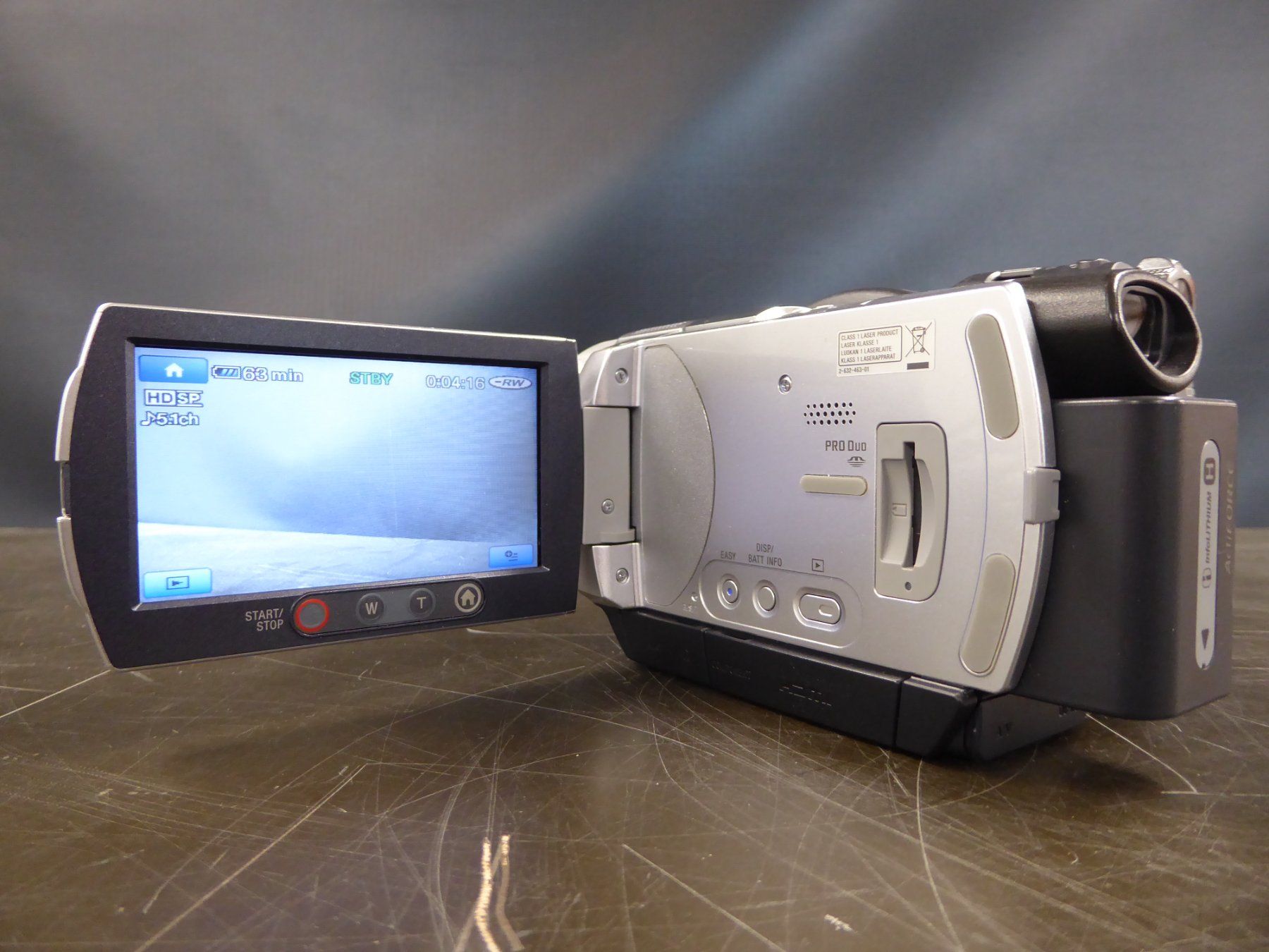 Sony Videocamere: Sony Camcorder Handycam HDR-UX7E – Usato da Basel venduto da bk_brockibasel 3