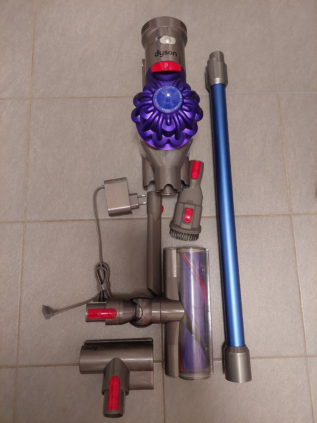 Dyson Staubsauger & Zubehör: Dyson V7 Batterie neuve  – Gebraucht aus Meyrin von aki_1971 2
