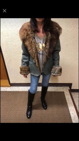 Veste de fourrure chaude avec capuche taille 1