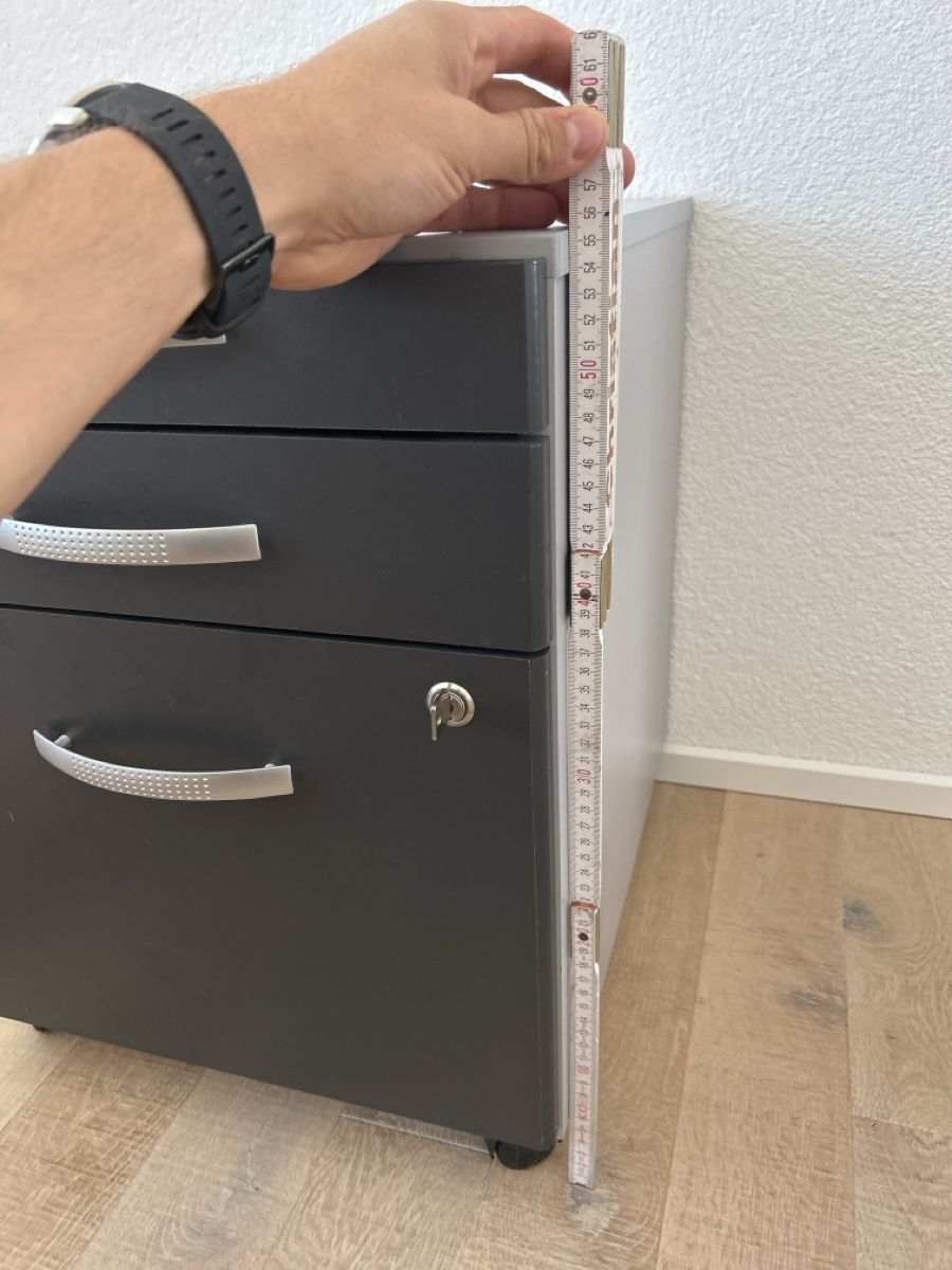 Eléments de bureau: Büro Möbel – D'occasion à Hausen AG par obi92 5