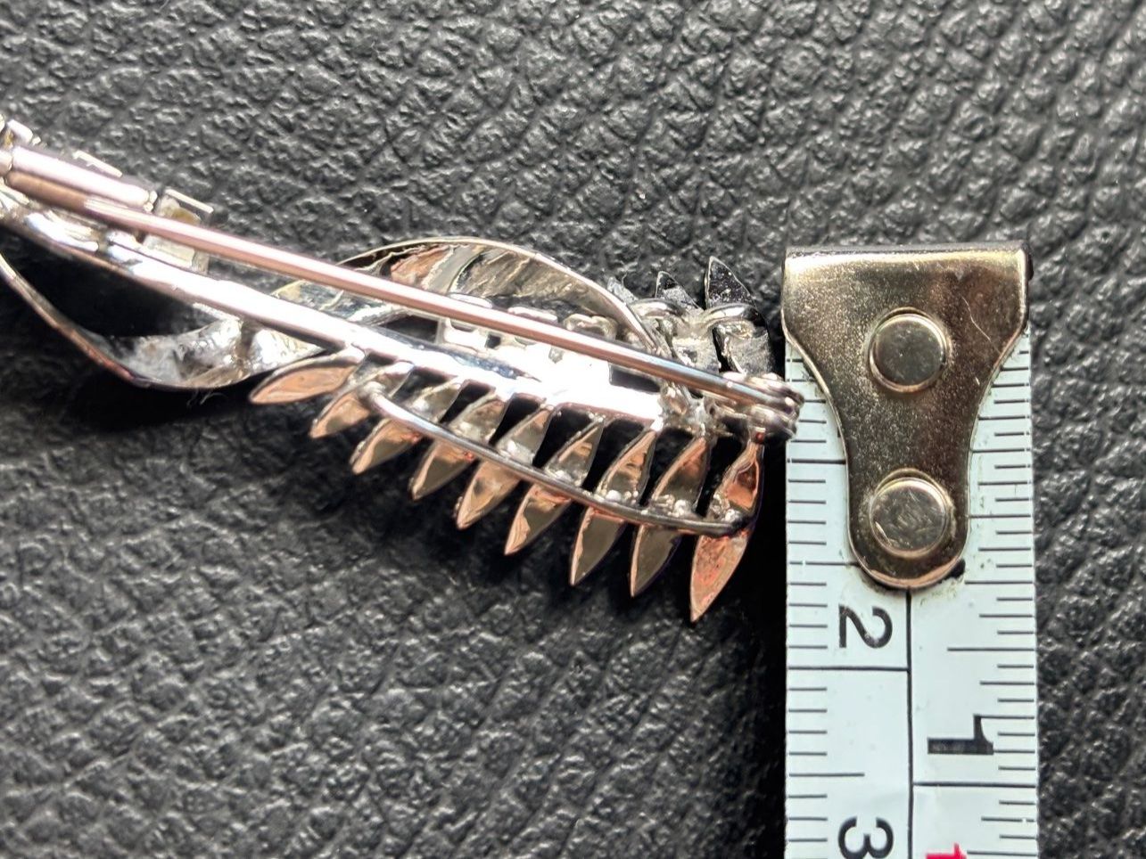 Spille & Fermagli: Broche vintange en argent 800 & perles – Usato da Peseux venduto da CharmeCommerce 8