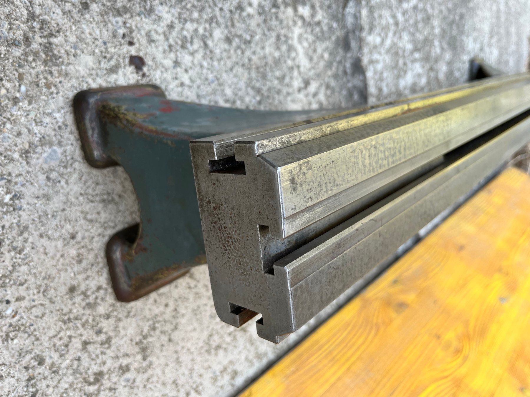 Schaublin Tutte le macchine: Banc Schaublin 102  amcien – Usato da Biel/Bienne venduto da Gilberty 3