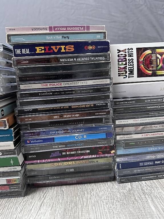 CD: CD's  – Usato da Zell ZH venduto da NIGUL 2