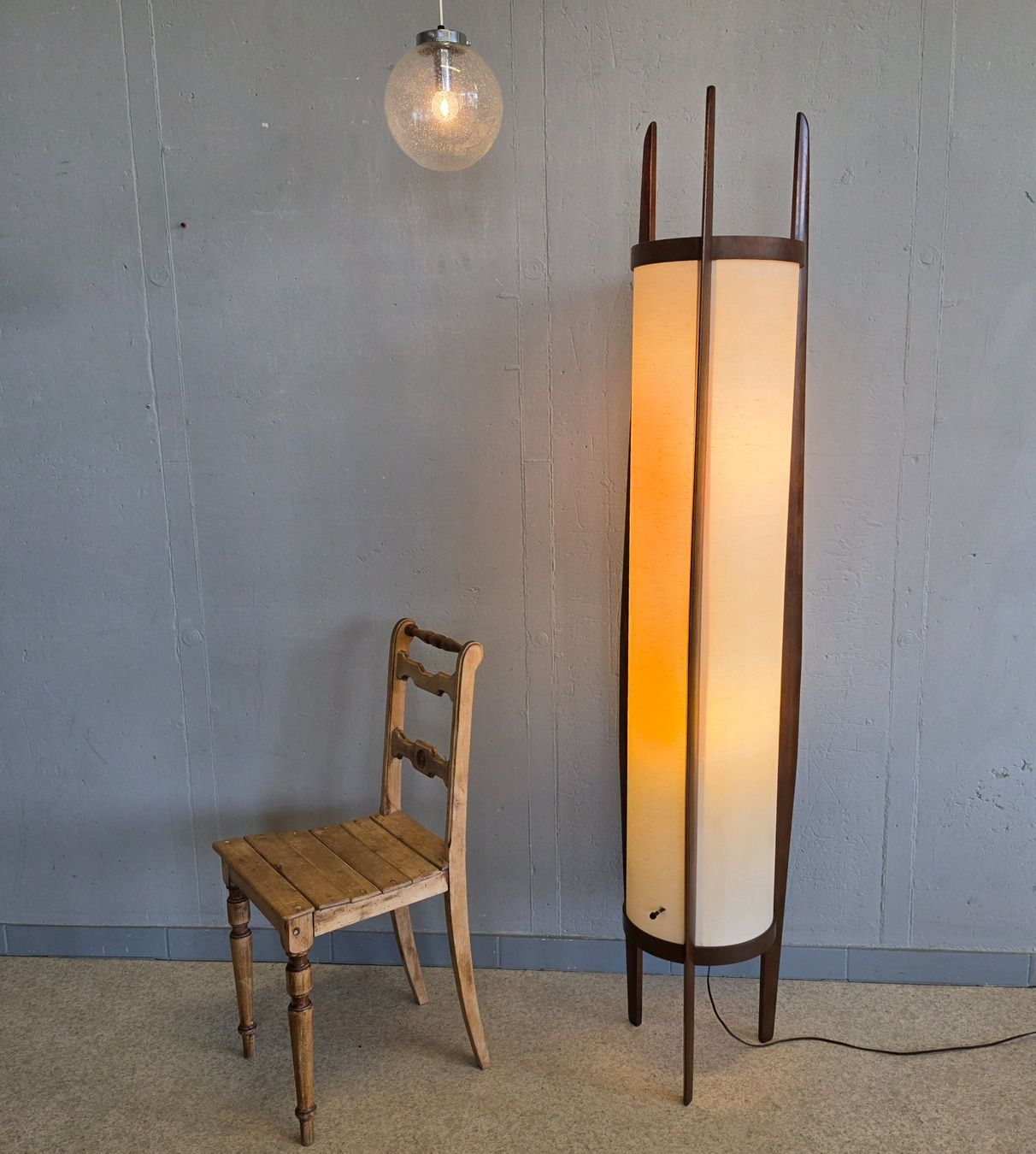 Martin Lampen: Martin Aakervik for Modeline Walnut Floor Lamp Stehleuchte – Gebraucht aus Nottwil von Wondewa-Shop