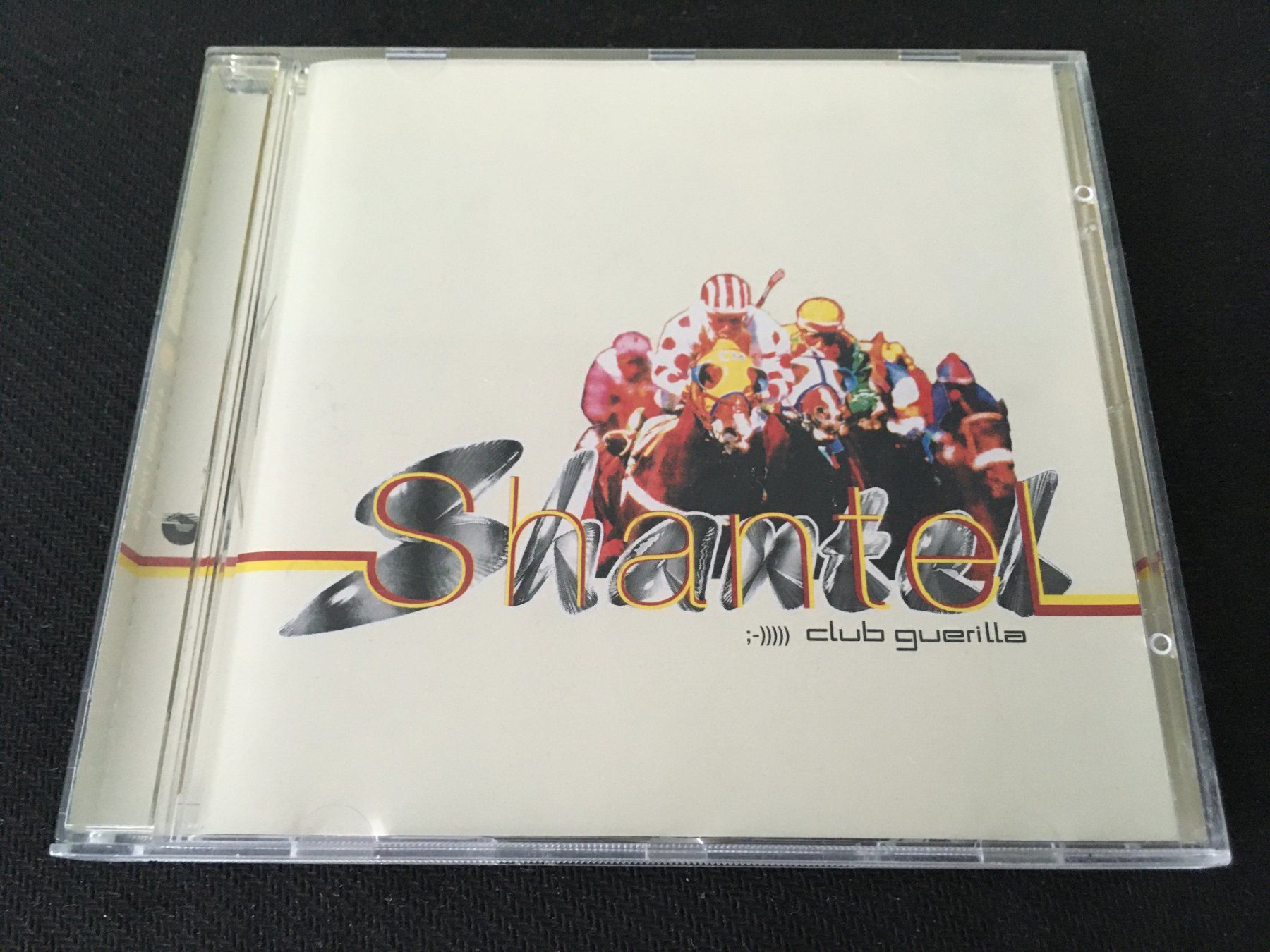 CD: Shantel - Club Guerilla -CD- – Usato da St.Gallen venduto da MedienJoe