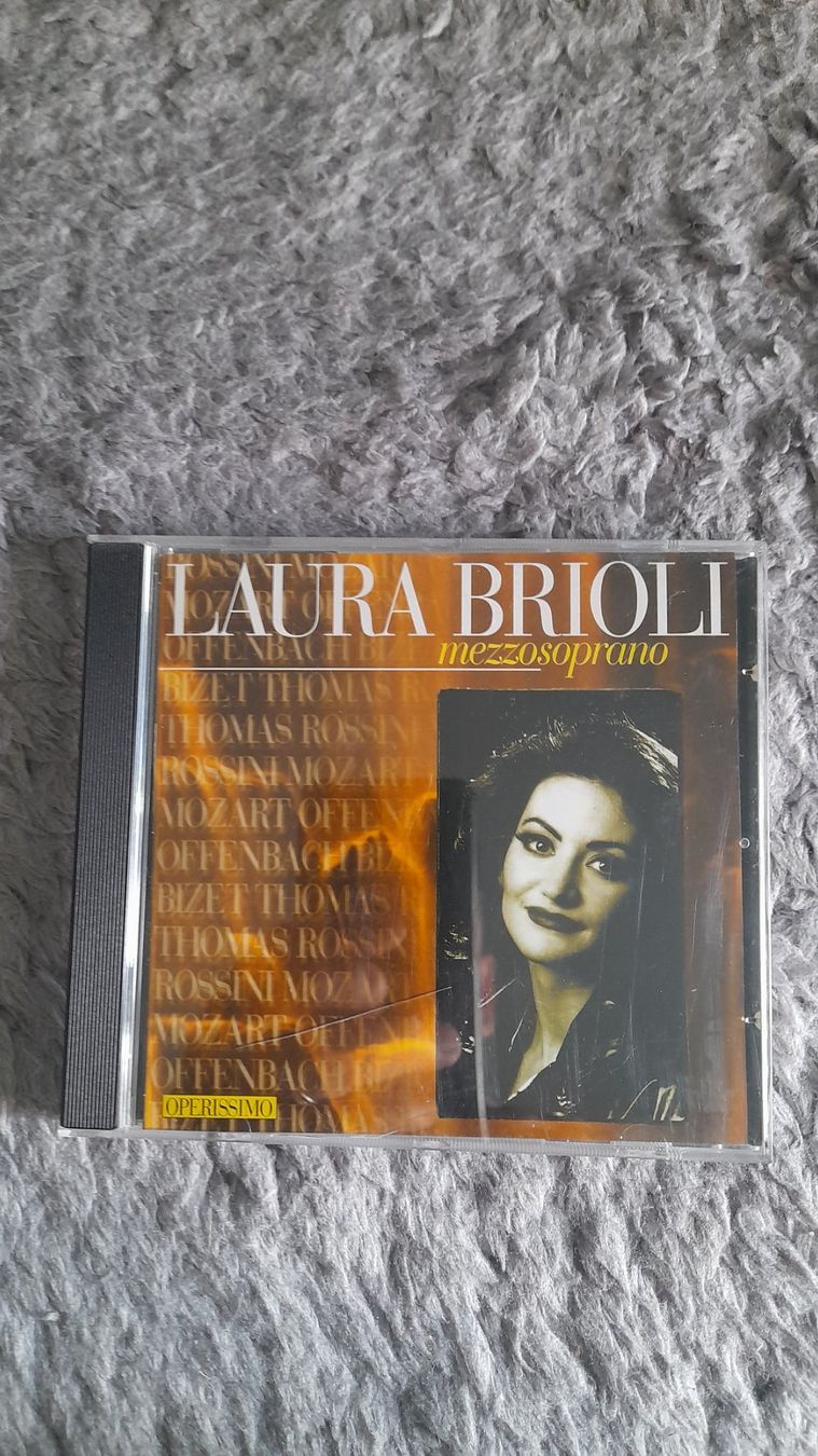 CD: LAURA BRIOLI    MEZZOSOPRANO     CD – Usato da Wetzikon ZH venduto da Ramones01