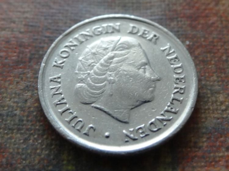 Tutti le monete: PAYS-BAS  Nederland  10  Cent  1972 – Usato da Romanel-sur-Lausanne venduto da Swift13 1