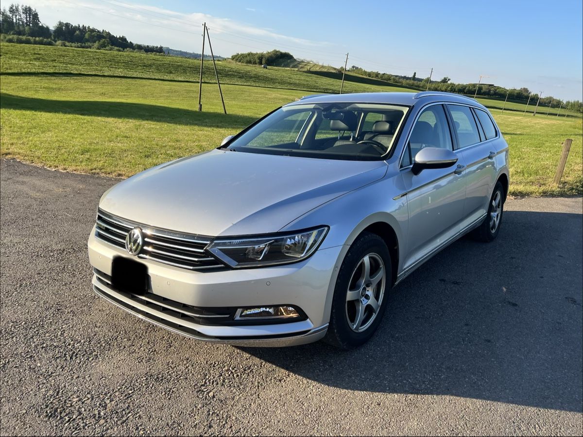 VW Automobili: VW Passat Allrad Diesel – Usato da Waldkirch venduto da Deristgut