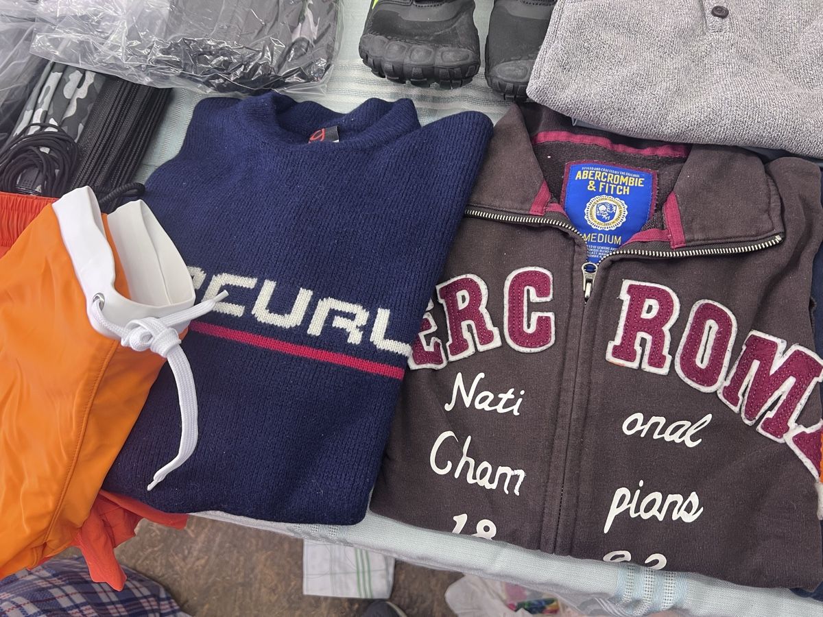 Kleiderpakete: Kleiderpaket (88) – Gebraucht aus Glattfelden von bro_f2vv 6
