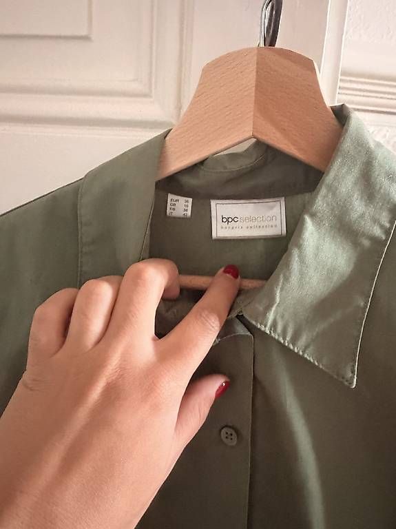 Camicette: Chemise kaki BPC Selection  taille 36 – Usato da Lausanne venduto da amandagoet 1