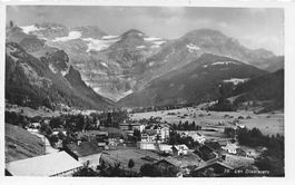 Les Diablerets (VD) Dorfpanorama mit Gletscher
