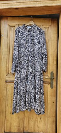  gemustertes Hemdkleid
