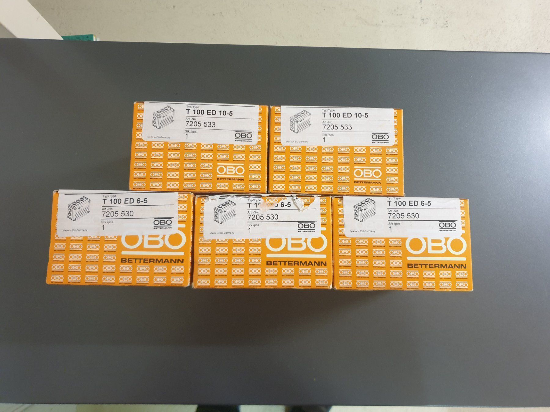 Componenti elettronici: 5 Stk!!!!! Abzweigdosen OBO Bettermann – Nuovo e nell'imballaggio originale da Cham venduto da NeraHandel 3