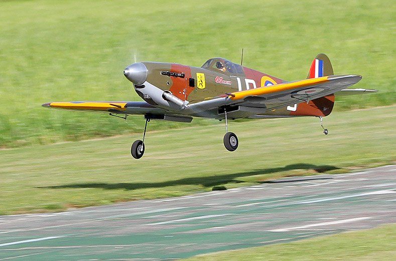 RC Kits de montage: Spitfire 60 von Hangar 9, 165 cm Spannweite – D'occasion à Eschlikon TG par Mitjet 1