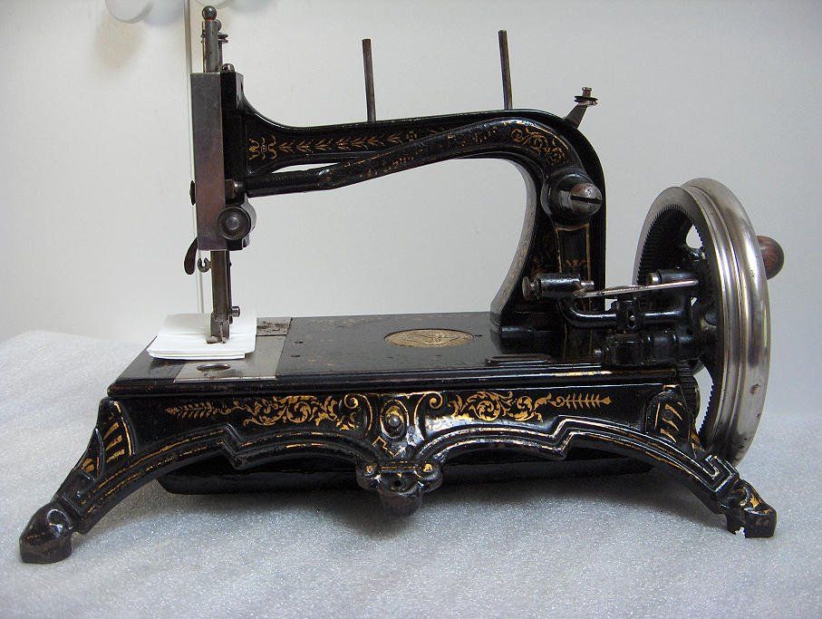 Nähmaschinen: Nähmaschine aus 1890 – Gebraucht aus Oberems von dimona04