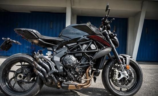 MV Agusta Strada: MV Agusta Brutale 800 Rosso 35kW, 2025 – Nuovo (secondo la descrizione) da Oberengstringen venduto da J_P_A 2