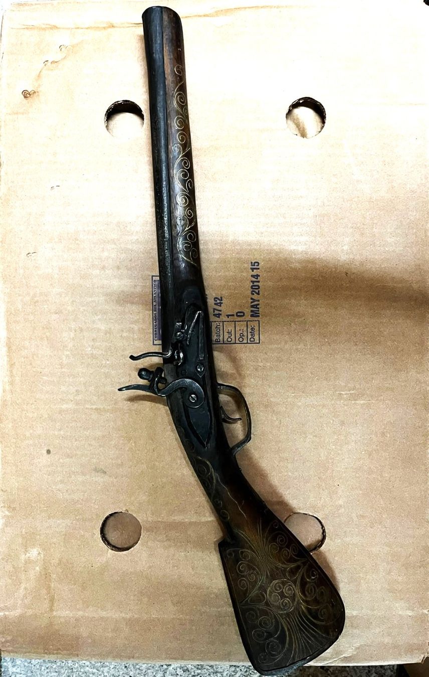 Toutes les décorations: Pistolet décoratif / reproduction – D'occasion à Genève par Lrc 6