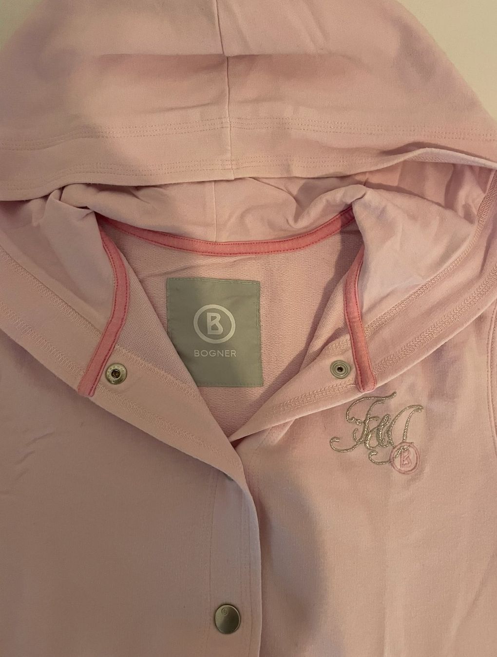 Bogner Maglioni & Felpe: BOGNER Light Pink Hooded Pullover/Jacket, Size S – Usato da Crans VD venduto da RM0709 3
