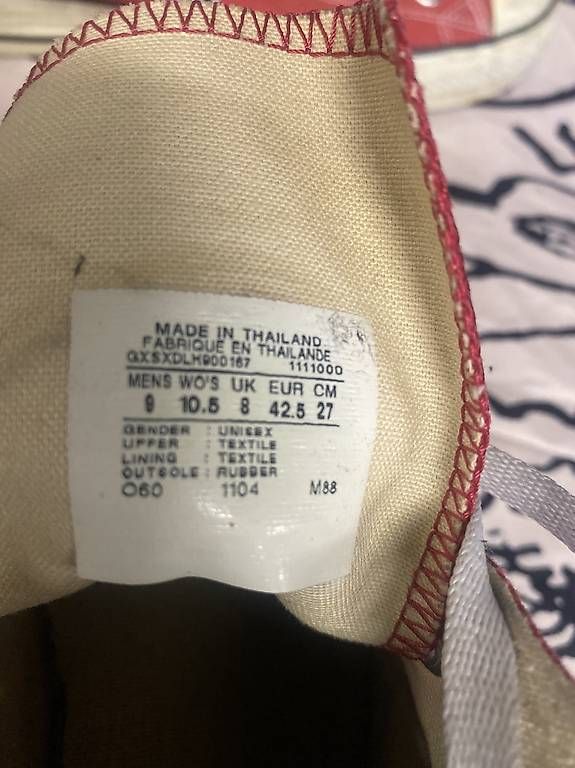 Chaussures hommes: Converse Chucks 42,5 – D'occasion à Bottmingen par Bordsteinkante 2