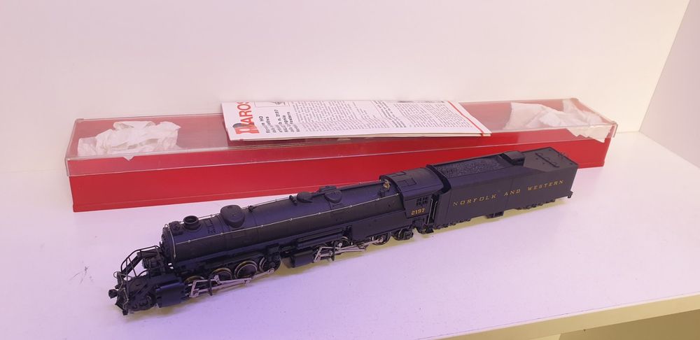 Rivarossi HO Scale 1930s Style Norfolk & Western Line A and B