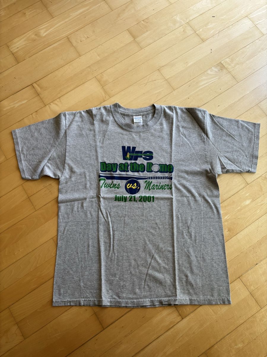 T-Shirts: Vintage MLB T-shirt Twins vs Mariners – Gebraucht aus Belmont-sur-Lausanne von Cedr_Barto