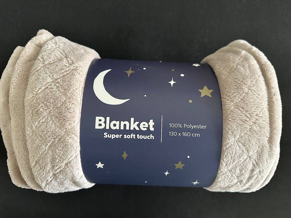 Coperte: Neue Kuscheldecke Tagesdecke – Nuovo (secondo la descrizione) da Zug venduto da roliro54