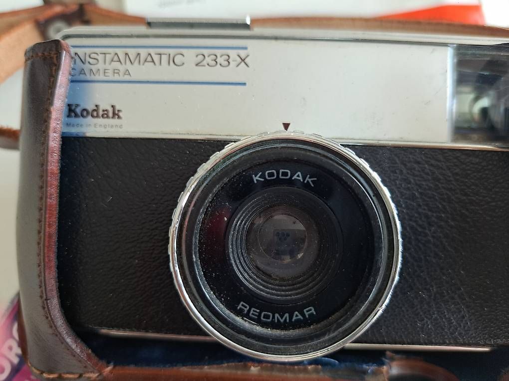 Appareil photo: Kodak instamatic 233-X – D'occasion à Tesserete par smarties70 1
