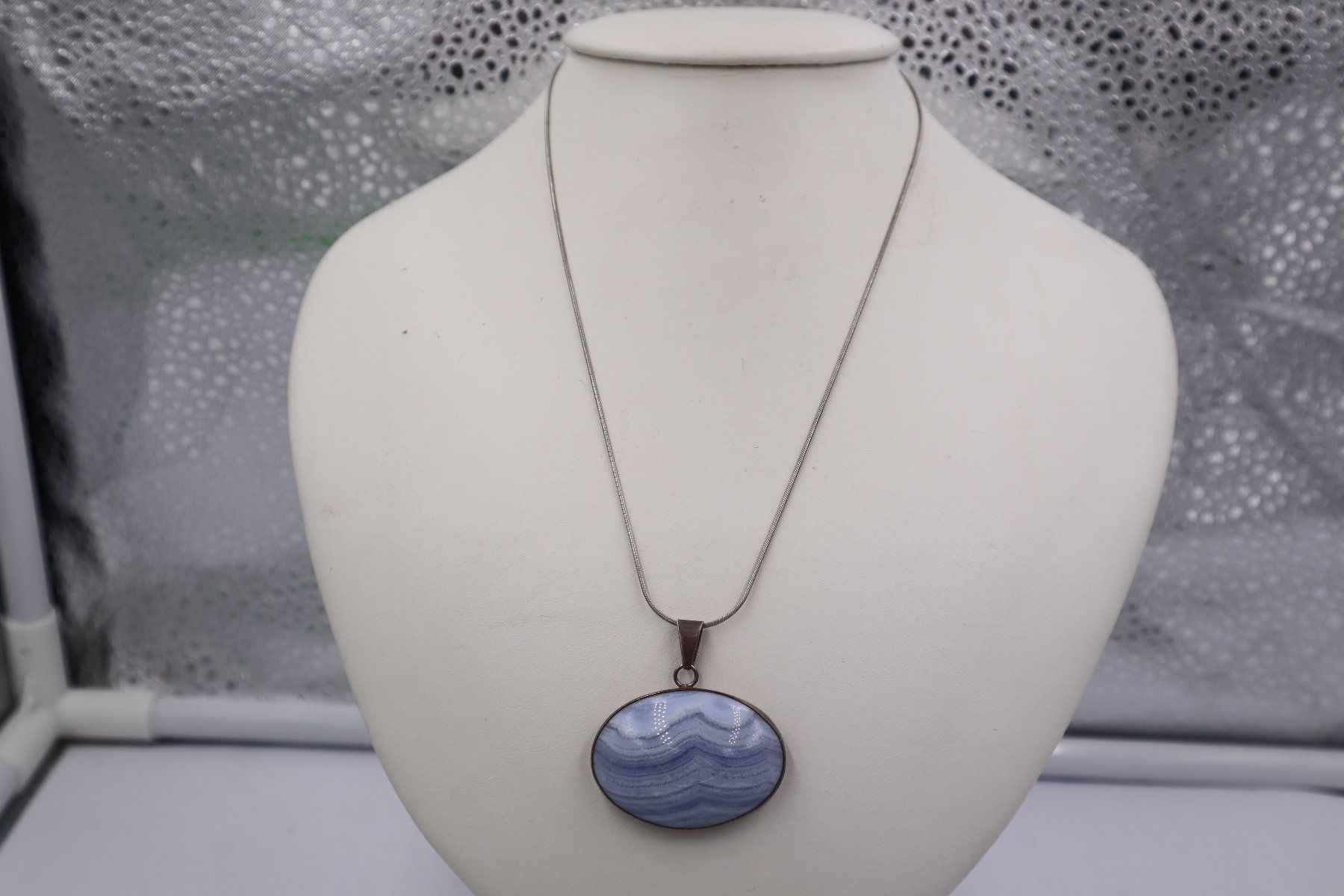 Anhänger: Grosser Silber Anhänger mit Silber Kette, blauer Edelstein – Gebraucht aus Baden von TellsKuchenhaus 1