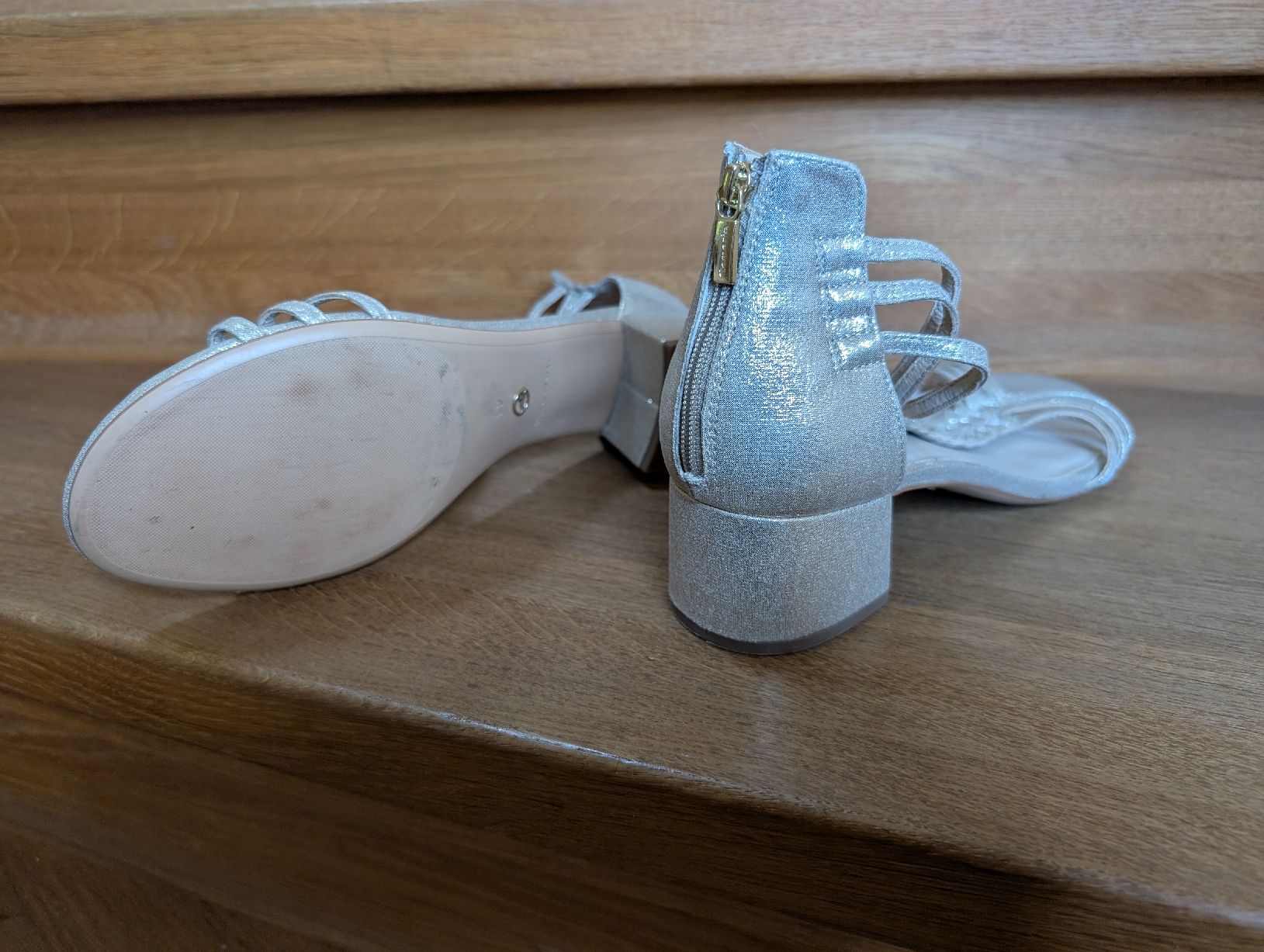 Zalando Scarpe da donna: Sandalen gold, Gr. 41 – Nuovo (secondo la descrizione) da Winterthur venduto da voan 4
