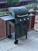 Gasgrill WEGA 3 Gonser.ch mit Schlauch und Bürste