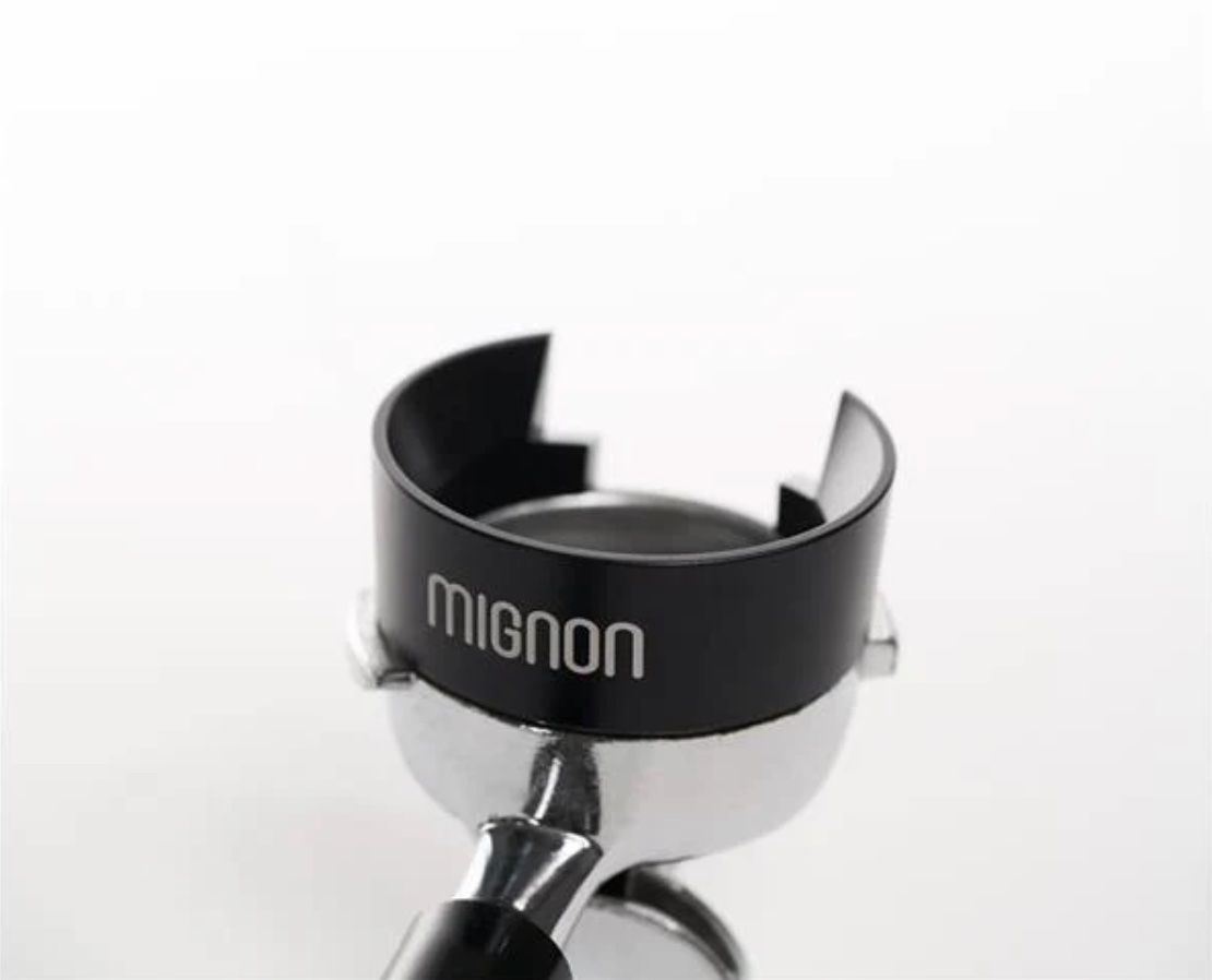Altri elettrodomestici e apparecchi d’epoca: Eureka Mignon Pulvertrichter/Dosing Funnel, magnetisch, Alu – Usato da Zürich venduto da mnnw 7