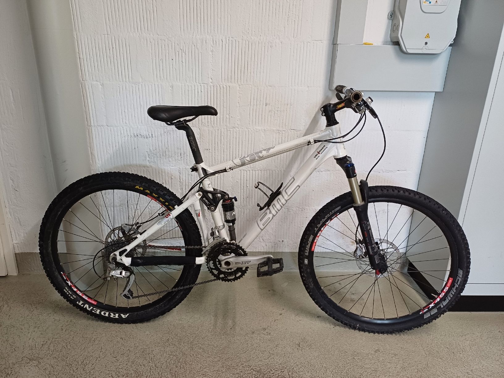 Velos: Älteres Mountainbike – Gebraucht aus Zürich von f89p