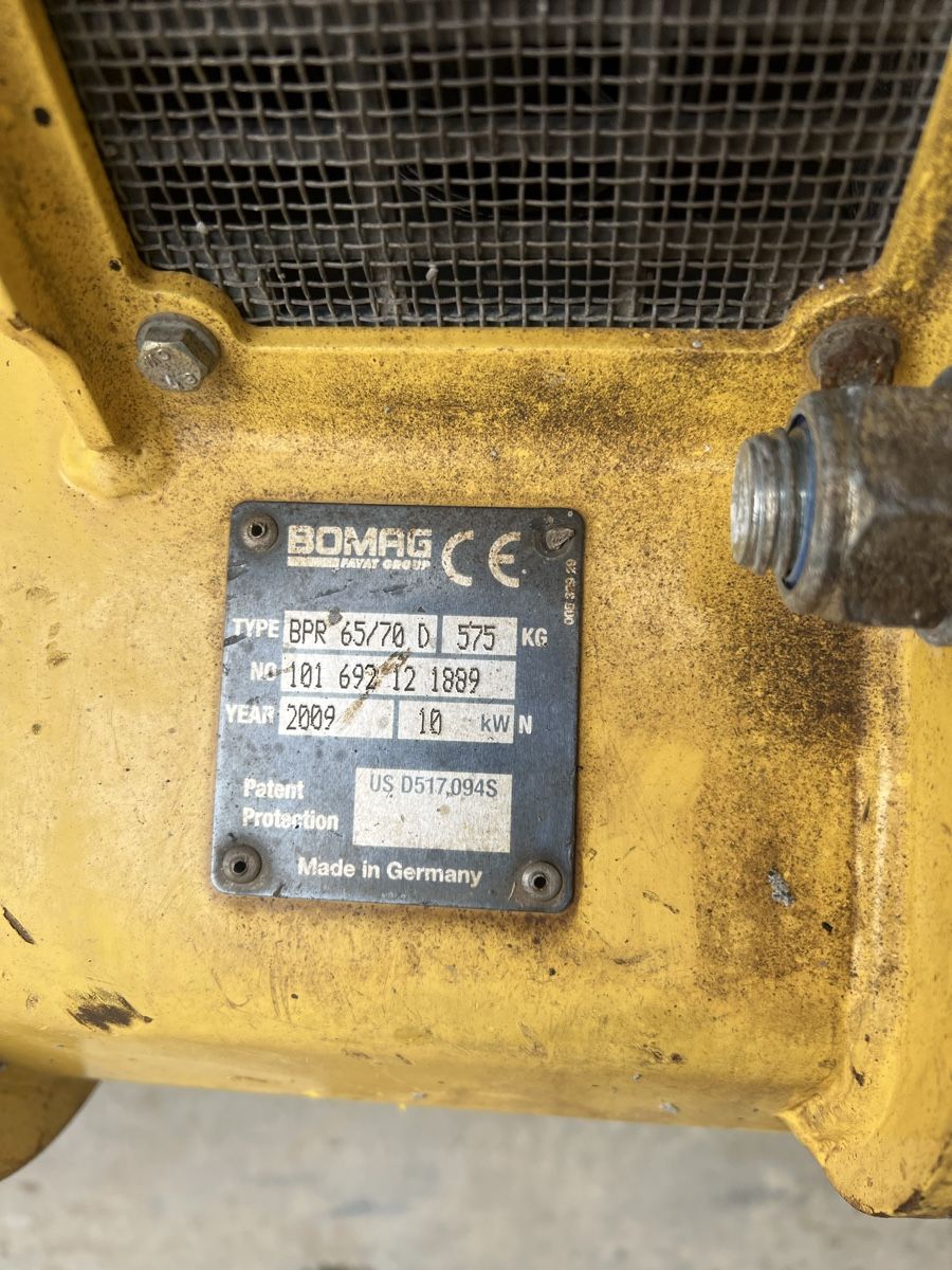Bomag Tutte le macchine: Bomag Wibroplate  – Usato da Studen BE venduto da wacek01 5