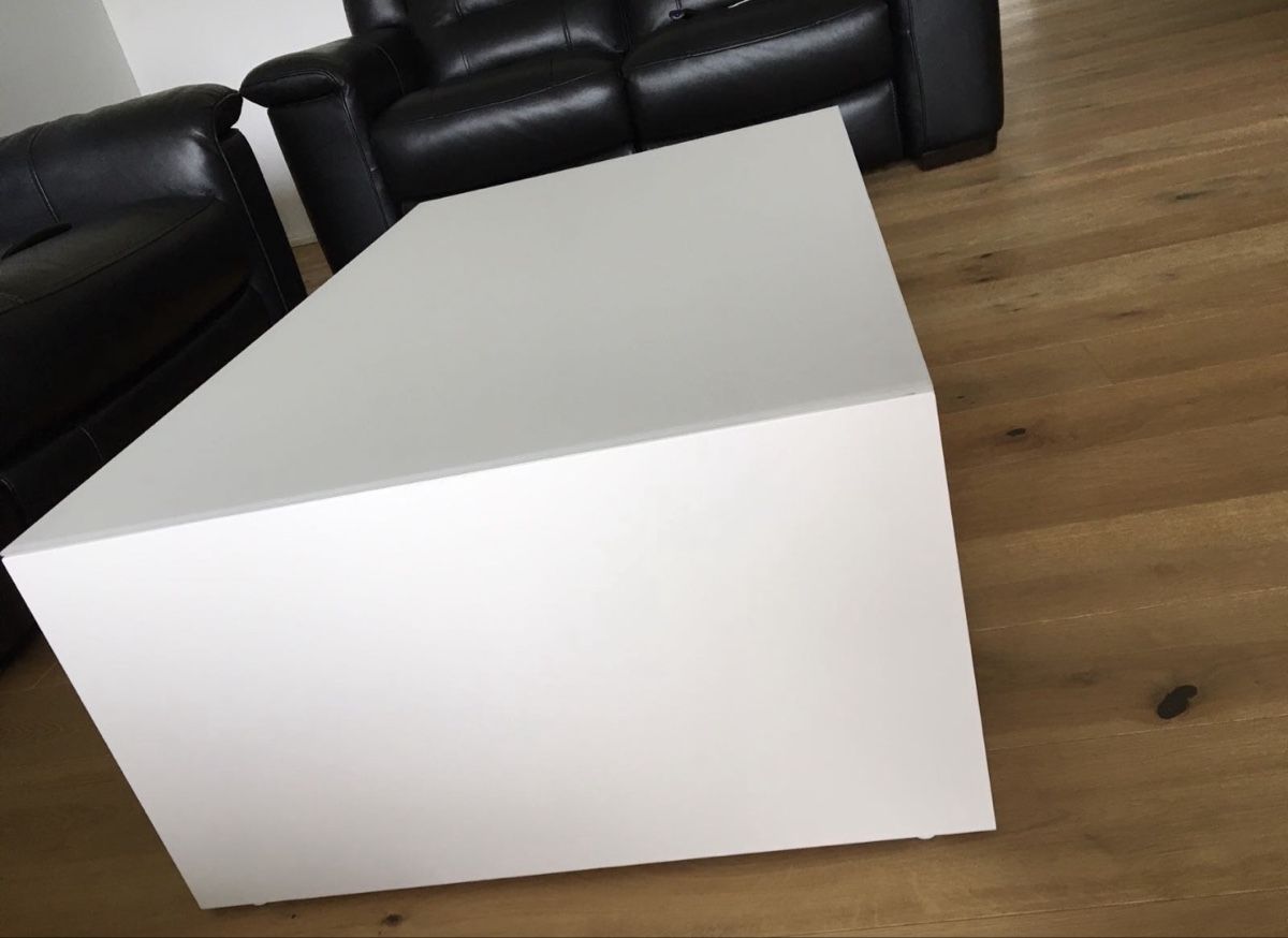 Tavoli: Massivholz Couchtisch - Klubtisch – Usato da Altendorf venduto da MirjanaMitrov 2