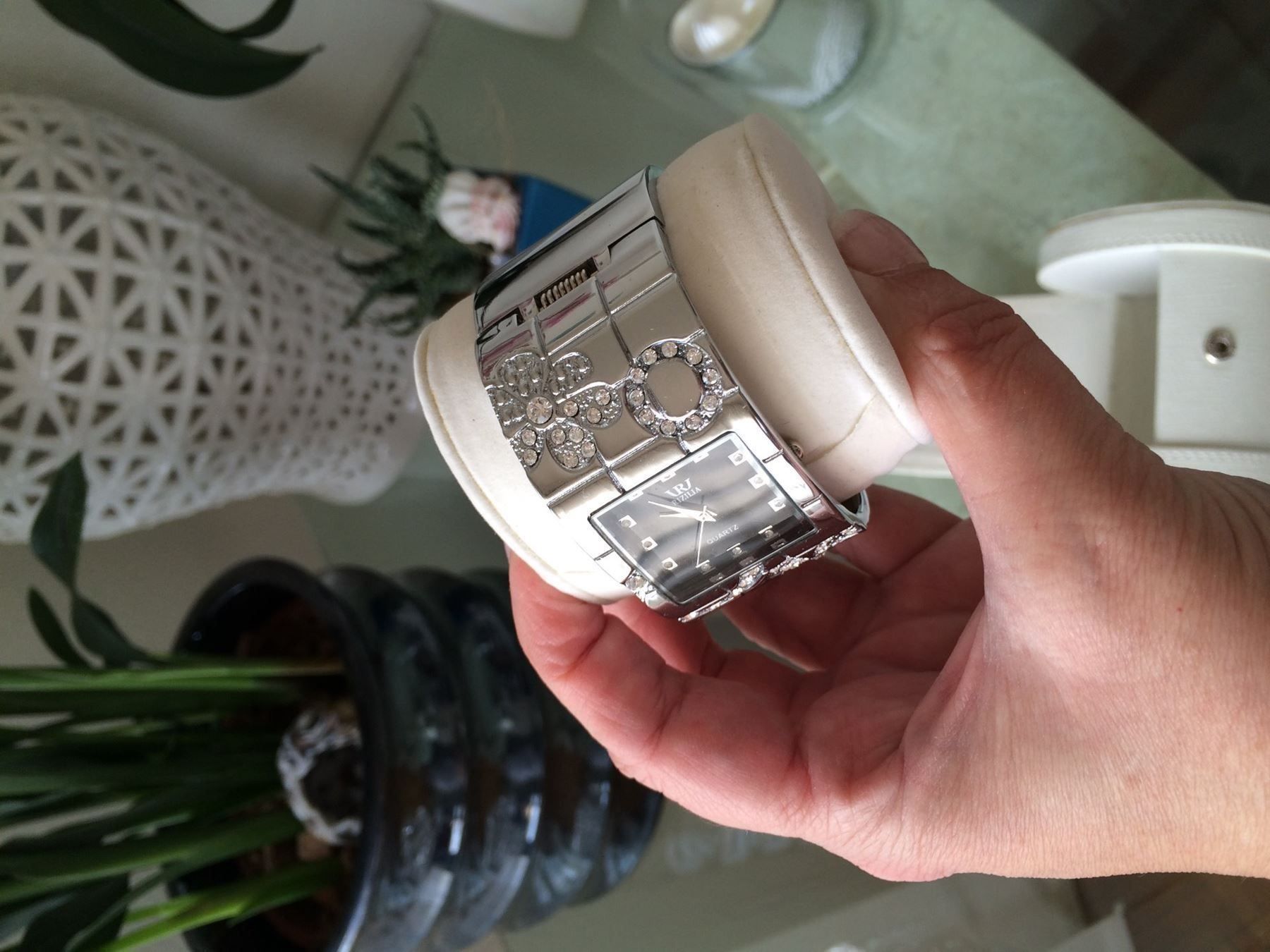 Uhren: SALE Blumen Quarz Uhr Dircht – Neu (gemäss Beschreibung) aus Prilly von ilyria73 1