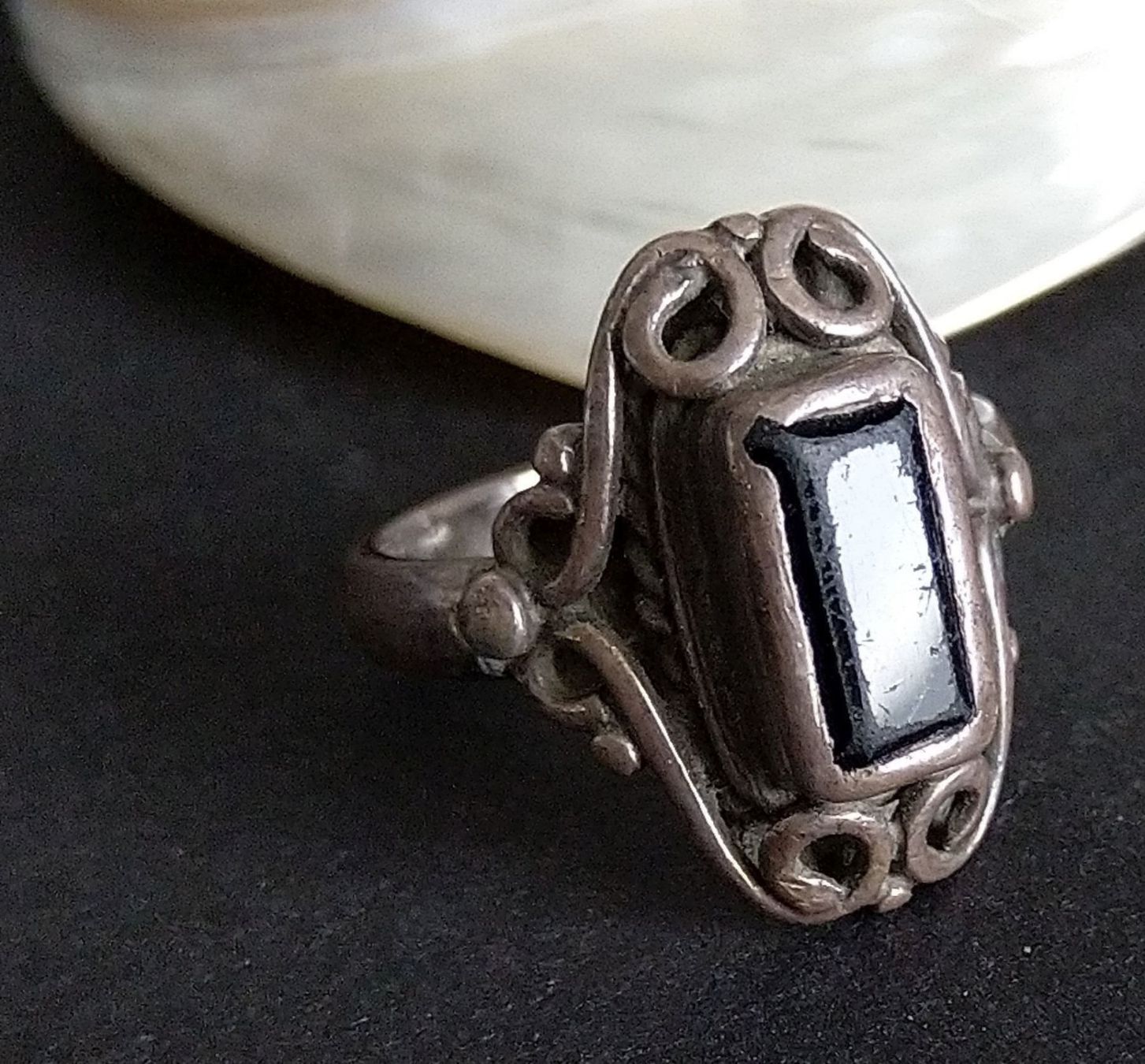 Anelli: ALTER RING MIT ONYX IN 925 SILBER – Usato da Romanshorn venduto da BoutiqueA 3