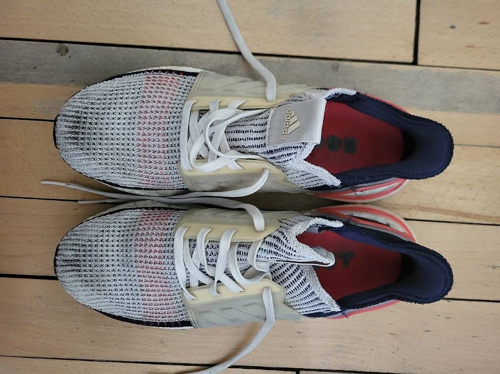 Herrenschuhe: Adidas Ultra Boost 42 2/3 – Gebraucht aus Zürich von nikostr