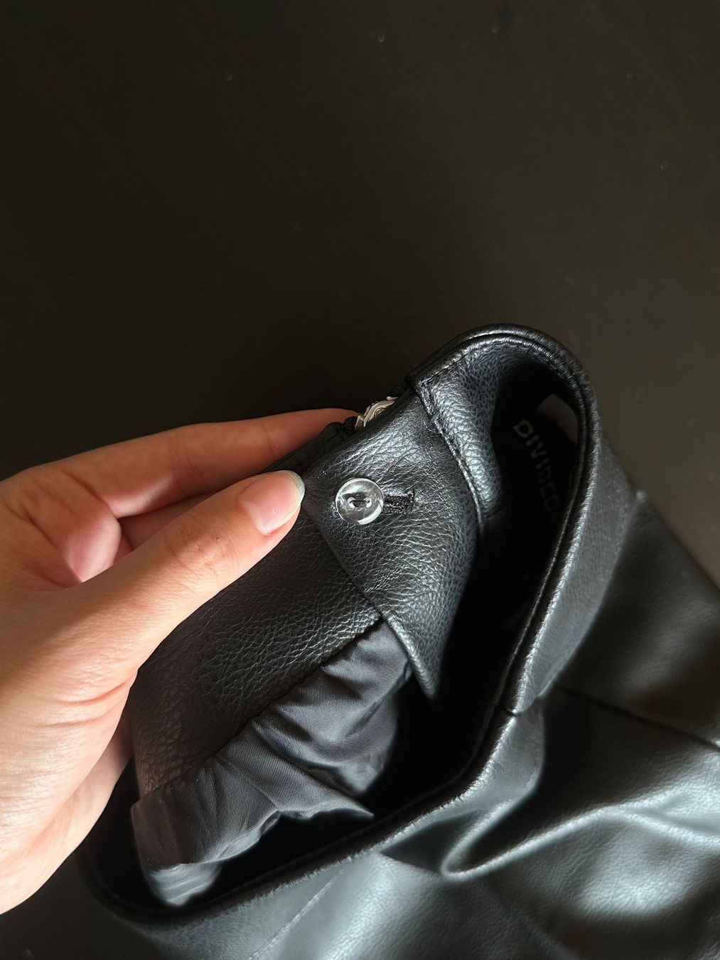 H&M Jupes: Schwarzer Rock mit Kunstleder – Neuf (Voir description) à Schlieren par car_2bwb 2