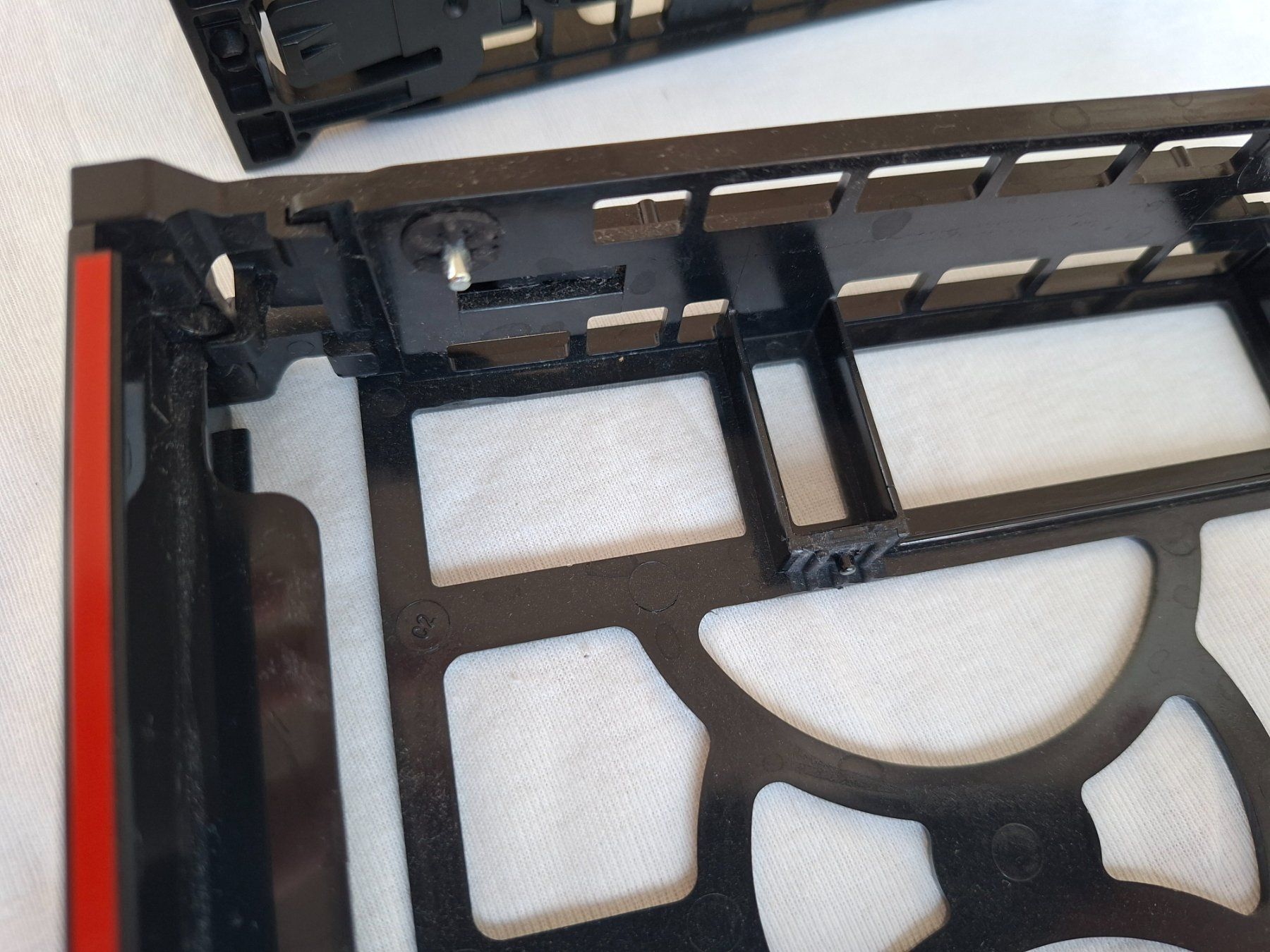 Lenovo Componenti elettronici: ThinkStation 3,5" Front Flex Bay HDD Caddy Einbaurahmen – Usato da Meggen venduto da Nicas_IT_Service 4