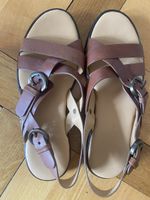 Paire de sandales Hogan en cuir  T37,5