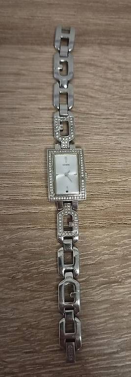Orologi: Montre Guess – Usato da Bouveret venduto da lagartha 1