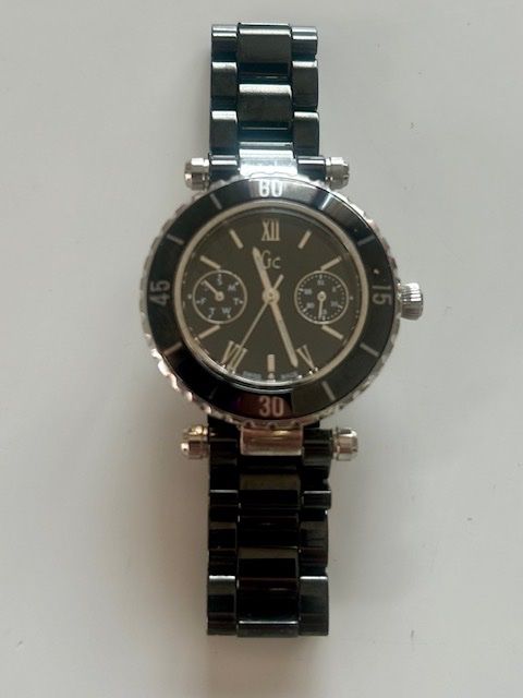 Gc Orologi: Montre Gc Sport Class chrono, noire – Usato da Chexbres venduto da Katia555
