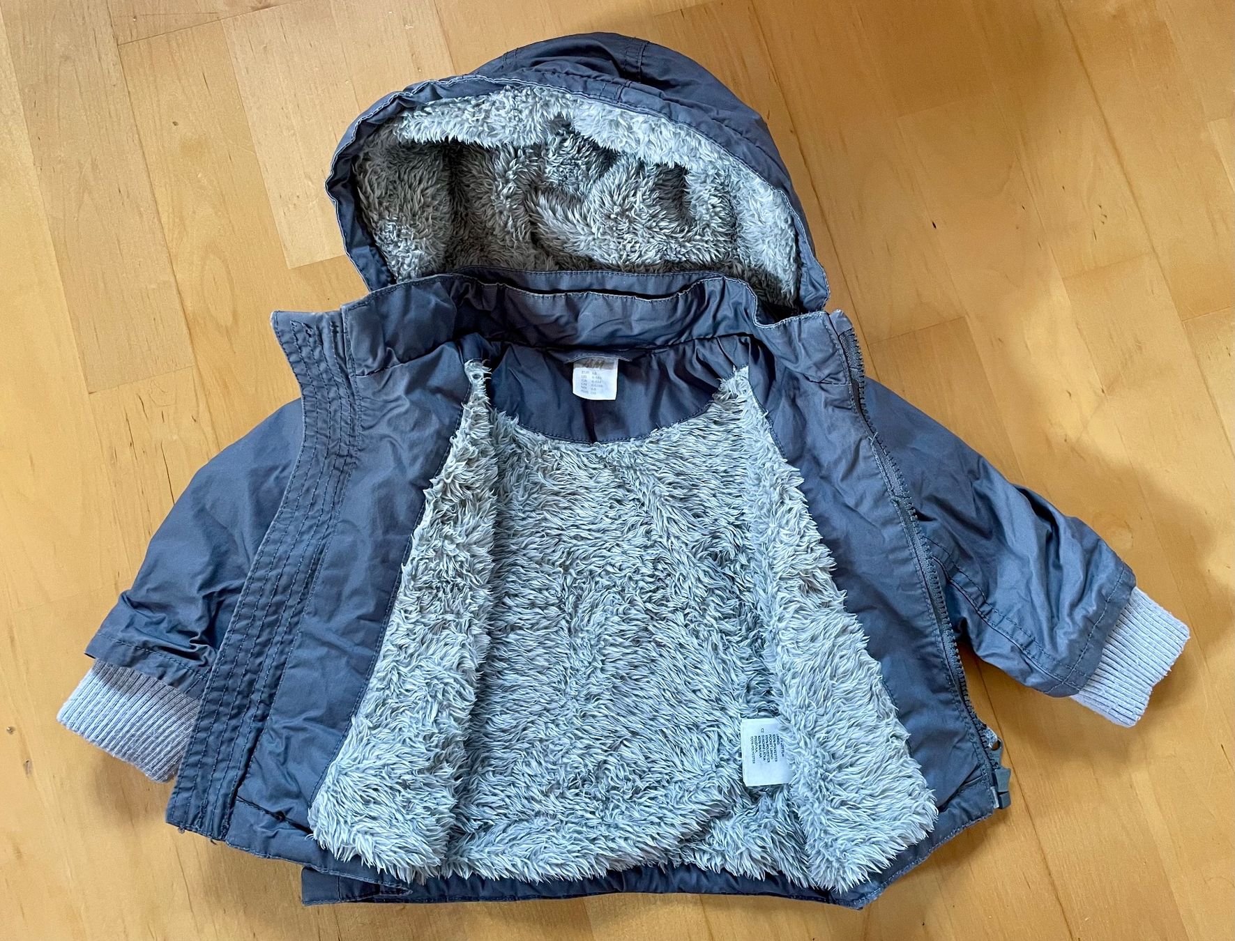 H&M Giacche & Cappotti: Winterjacke Gr 68 – Usato da Hüntwangen venduto da fra_7nd2 2