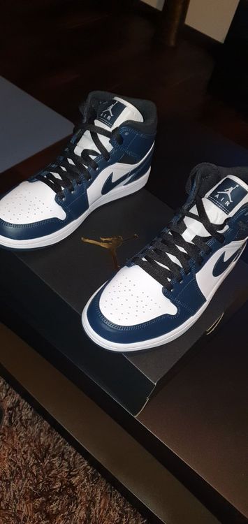Jordan Chaussures hommes: Nike Air Jordan 1 Mid Navy – Neuf avec emballage d'origine à Frauenfeld par ROY33