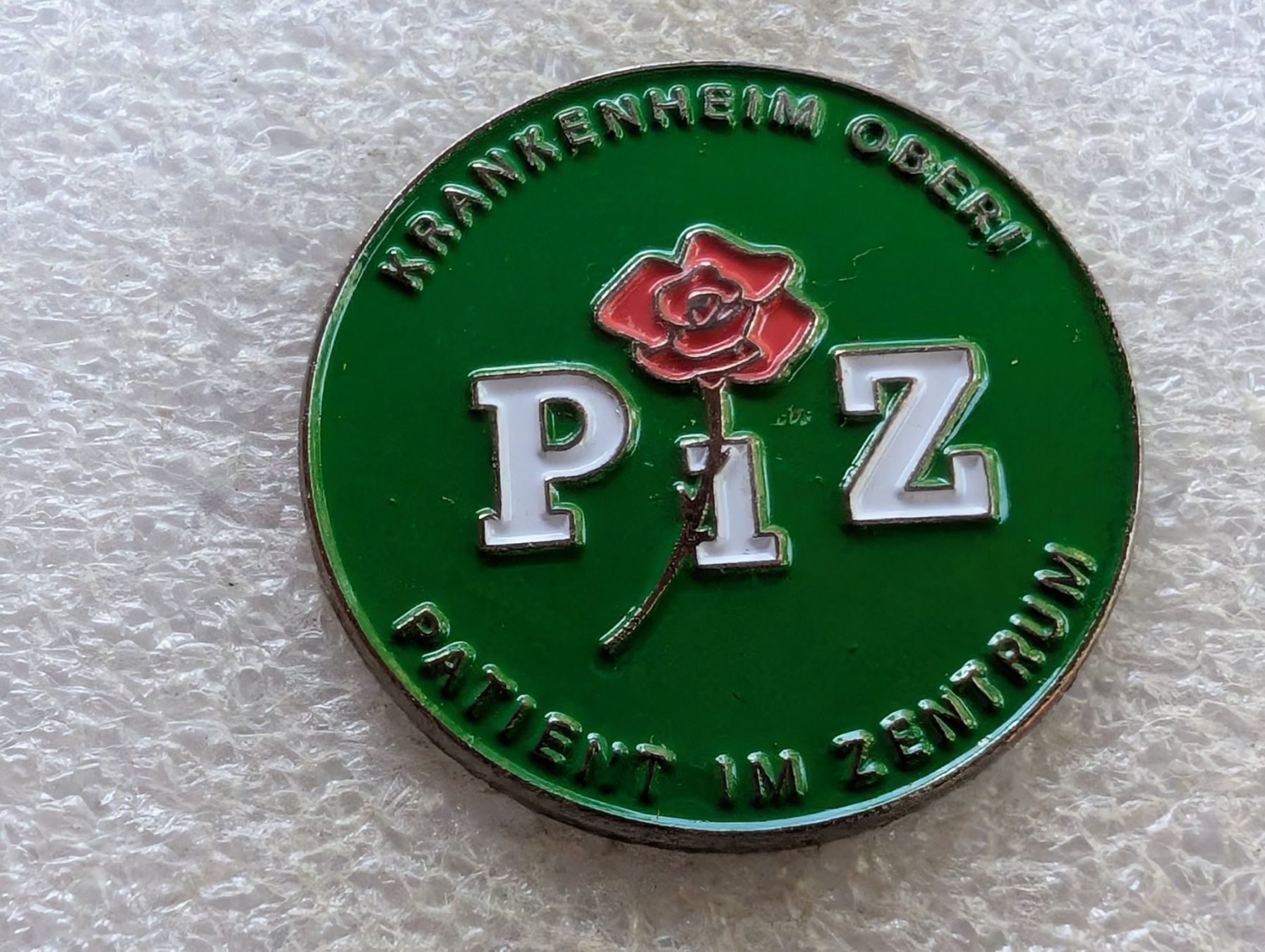 Placchette & Badge: Ansteckpin 192: PIZ – Usato da Oppligen venduto da Pin-Fall-Shop