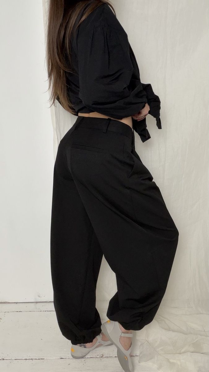 Pull&Bear Pantaloni: Pull&Bear balloon black pants with pockets,  Size S – Nuovo e nell'imballaggio originale da Knonau venduto da Grapesvintage 8