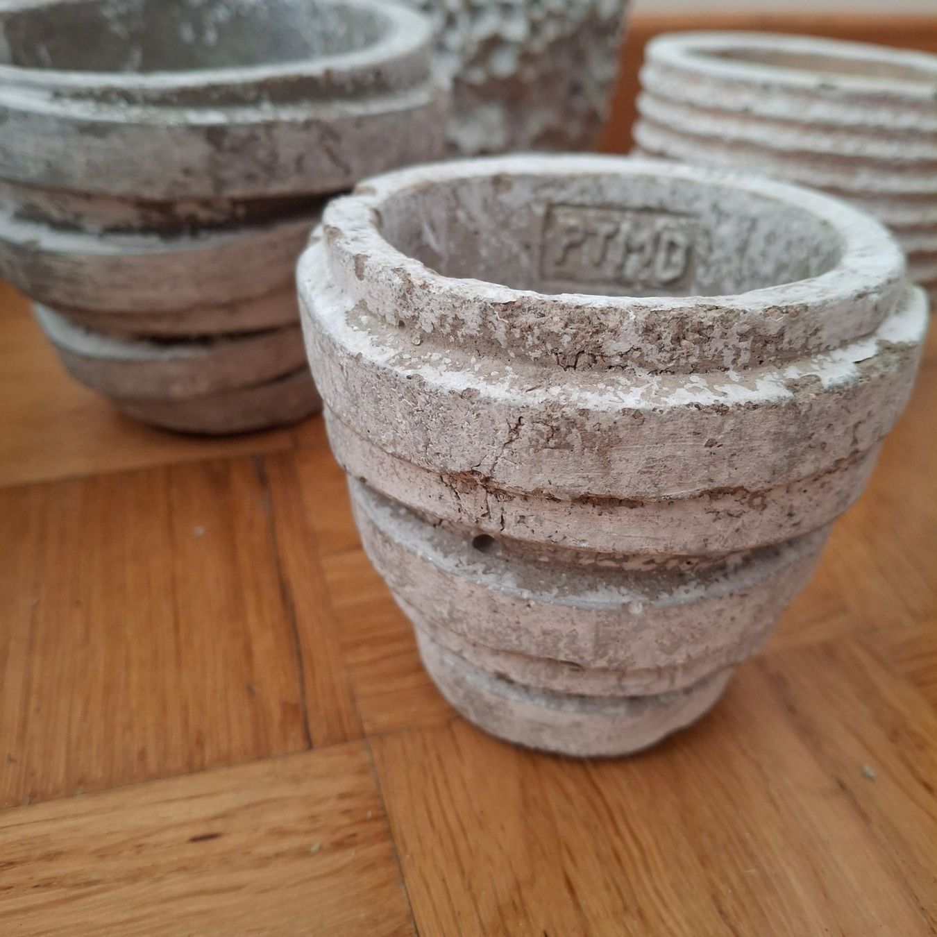 PTMD Vasi per fiori: Lot 48 cache pot PTMD – Usato da Neuchâtel venduto da Rochawood 7